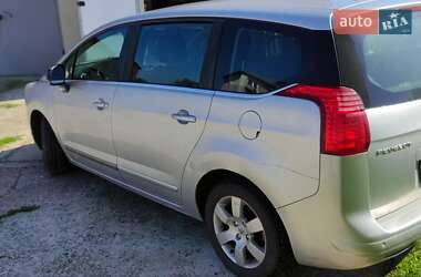 Микровэн Peugeot 5008 2010 в 