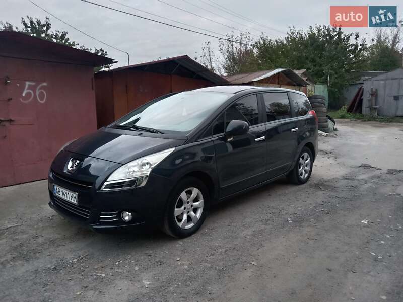 Микровэн Peugeot 5008 2010 в Виннице