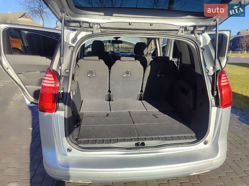 Мікровен Peugeot 5008 2013 в Чемерівцях