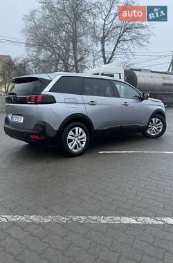 Позашляховик / Кросовер Peugeot 5008 2017 в Львові