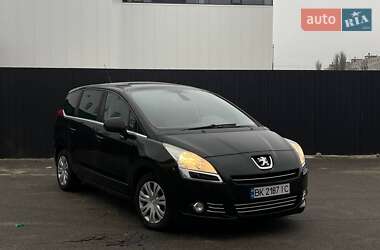 Мікровен Peugeot 5008 2011 в Києві