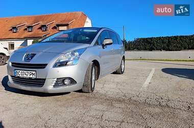 Микровэн Peugeot 5008 2013 в Львове