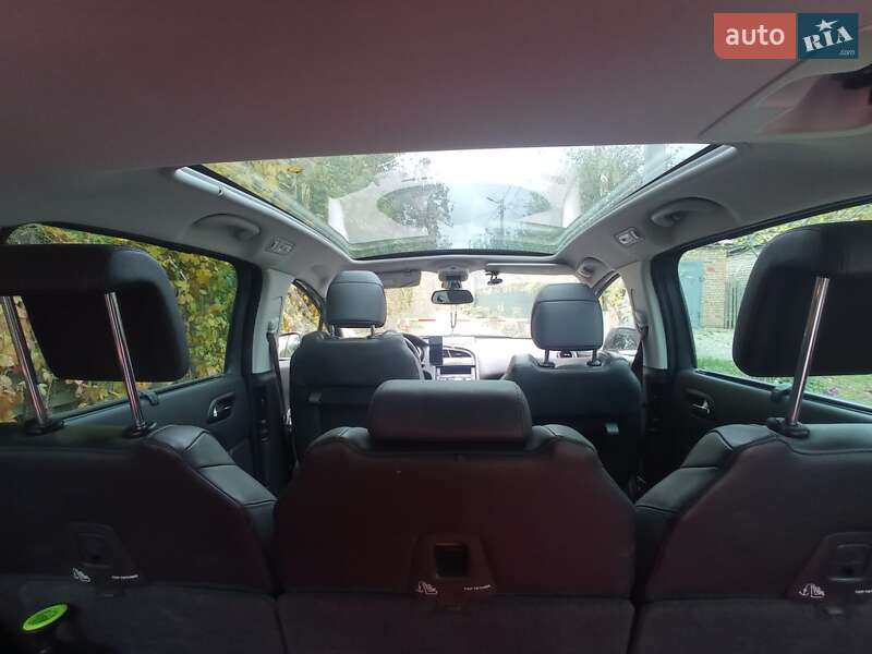 Микровэн Peugeot 5008 2011 в Белой Церкви