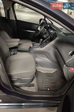 Микровэн Peugeot 5008 2012 в 