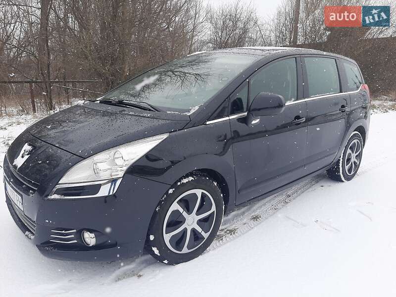 Мікровен Peugeot 5008 2013 в Дрогобичі
