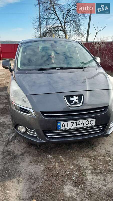 Микровэн Peugeot 5008 2009 в 