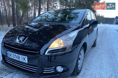 Микровэн Peugeot 5008 2010 в Костополе