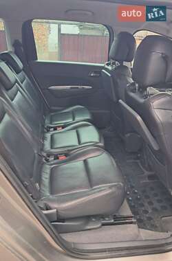 Микровэн Peugeot 5008 2011 в 