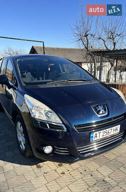 Микровэн Peugeot 5008 2011 в Долине