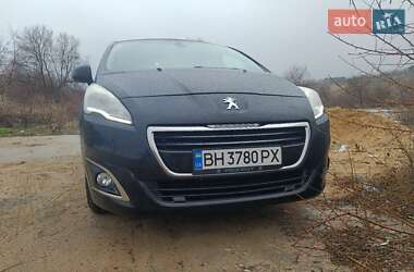 Микровэн Peugeot 5008 2015 в Одессе