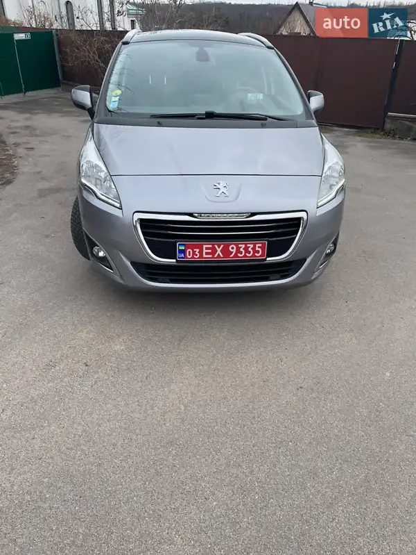 Peugeot 5008 2015