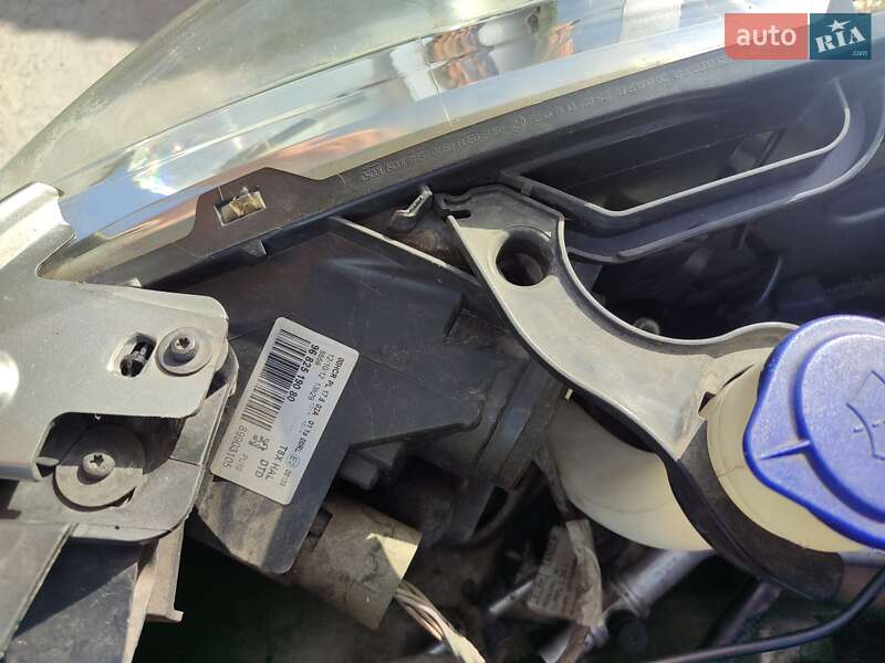 Микровэн Peugeot 5008 2012 в Киеве фото 3 Микровэн Peugeot 5008 2012 в Киеве