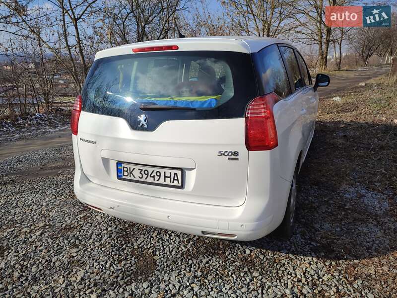 Мікровен Peugeot 5008 2012 в Рівному