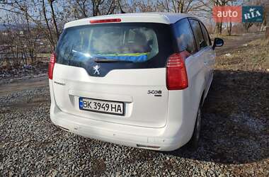 Микровэн Peugeot 5008 2012 в 