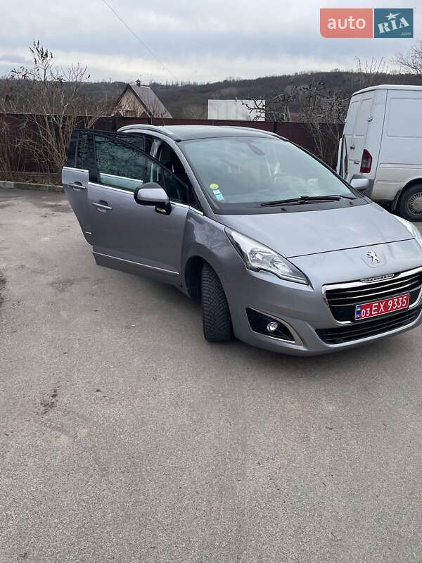 Мікровен Peugeot 5008 2015 в Козині