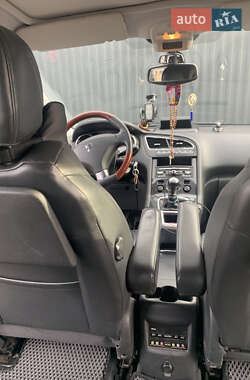 Микровэн Peugeot 5008 2009 в 