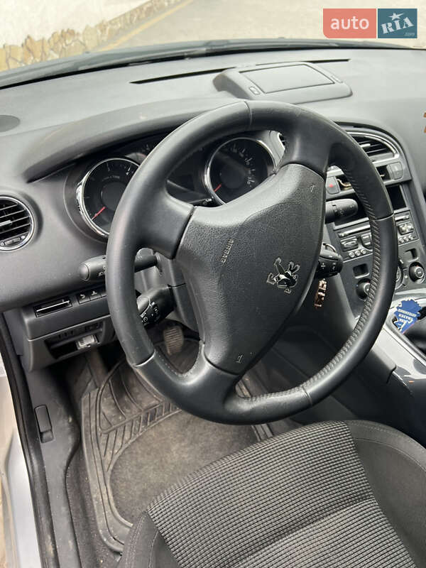 Мікровен Peugeot 5008 2010 в Вінниці