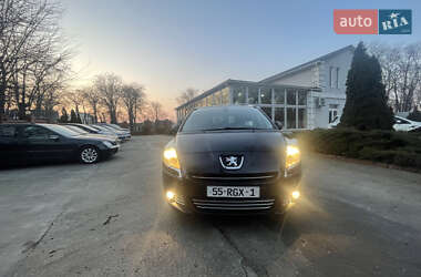 Микровэн Peugeot 5008 2011 в Измаиле