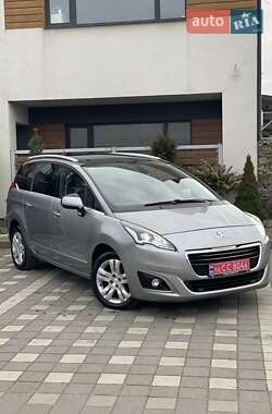 Мікровен Peugeot 5008 2016 в Стрию