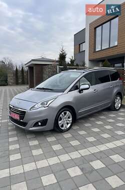 Микровэн Peugeot 5008 2016 в Стрые