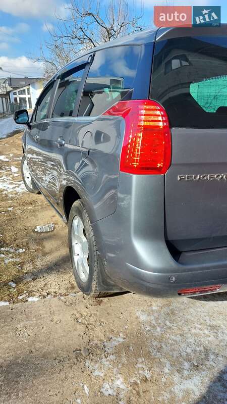Мікровен Peugeot 5008 2011 в Бориславі