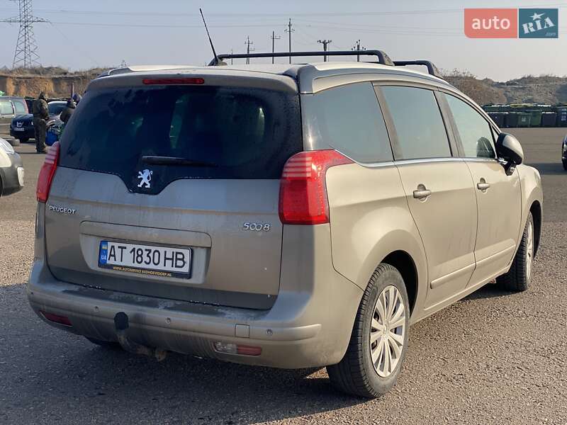 Микровэн Peugeot 5008 2011 в Одессе
