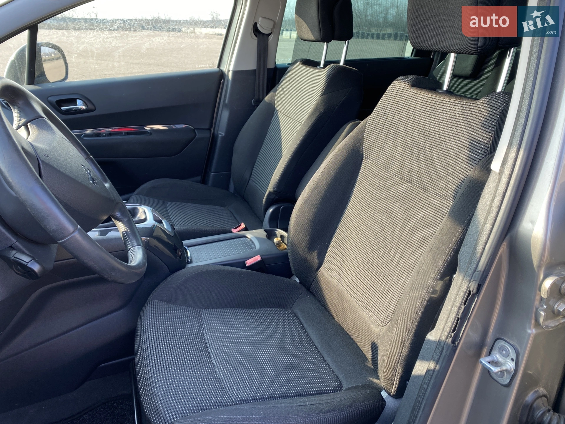 2011 Peugeot 5008 - мініатюра 13