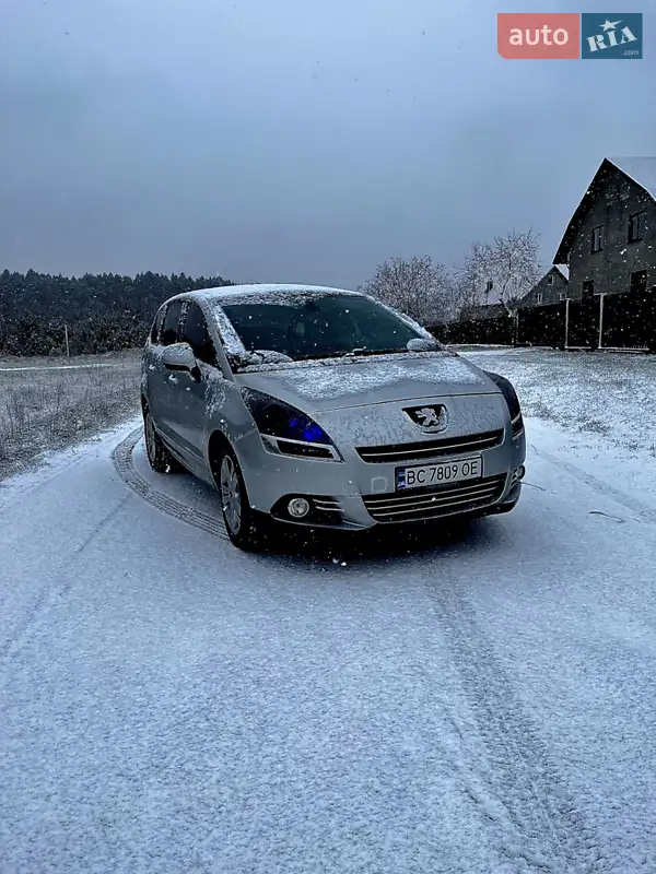 Peugeot 5008 2011 VIN VF30ARHE8BS184528 фото оголошення 3 з 51