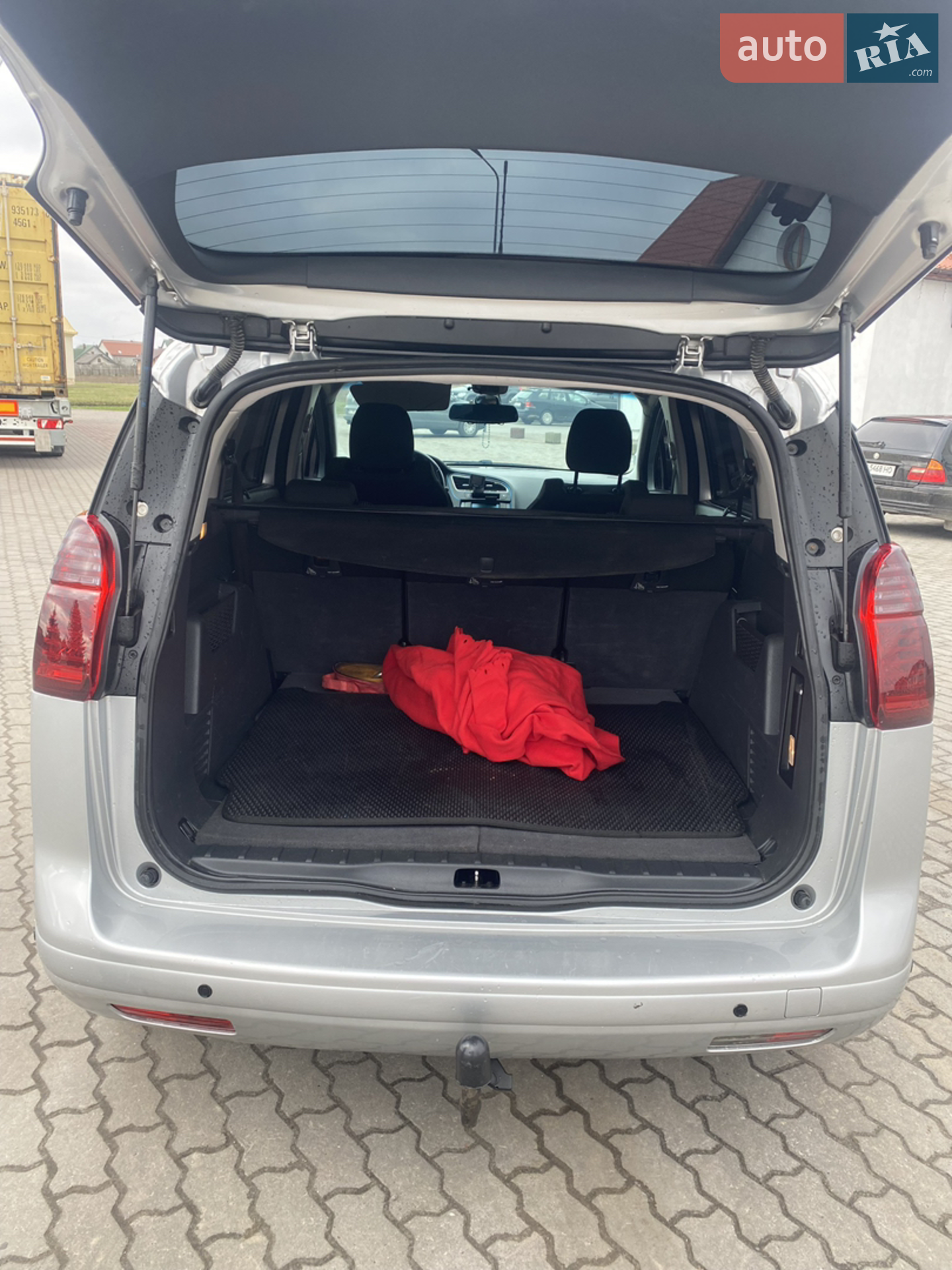 2011 Peugeot 5008 - мініатюра 14
