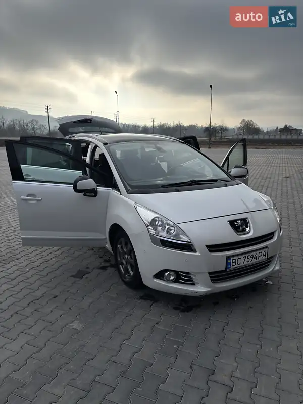 Peugeot 5008