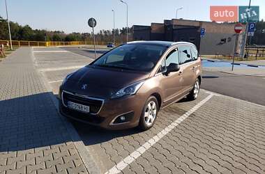 Мікровен Peugeot 5008 2014 в Львові