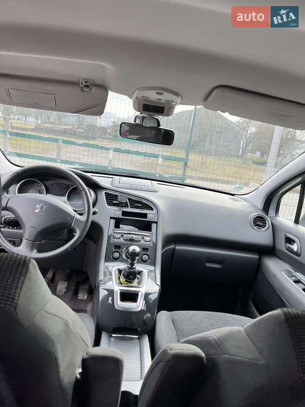 Мікровен Peugeot 5008 2012 в Луцьку