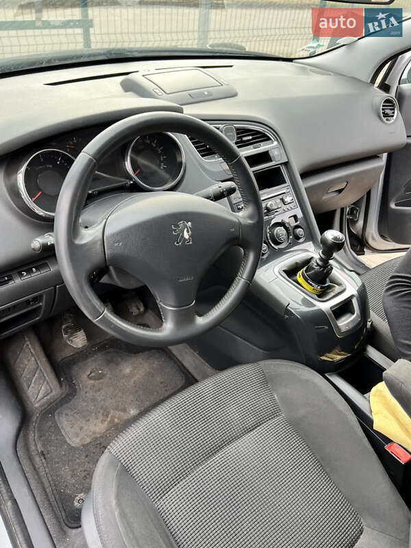 Мікровен Peugeot 5008 2012 в Луцьку
