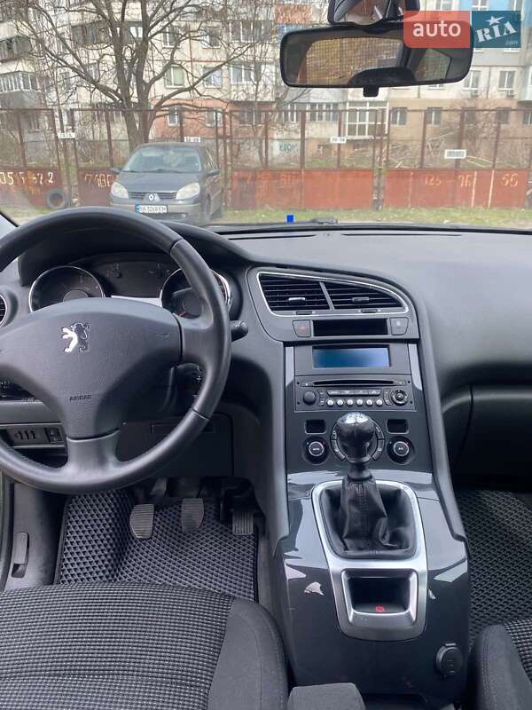 Мікровен Peugeot 5008 2011 в Кропивницькому