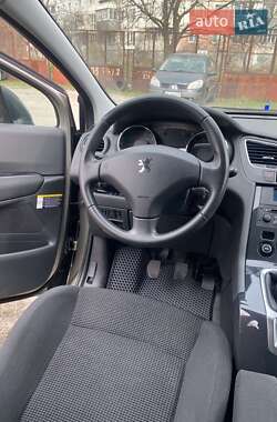 Микровэн Peugeot 5008 2011 в 