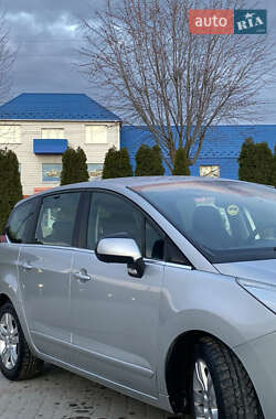 Мікровен Peugeot 5008 2009 в 