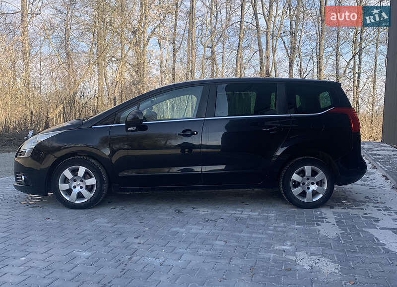 Микровэн Peugeot 5008 2012 в Тернополе
