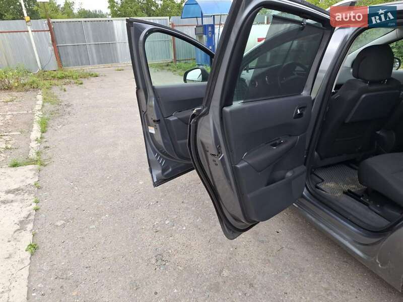 Микровэн Peugeot 5008 2011 в Житомире фото 13 Микровэн Peugeot 5008 2011 в Житомире