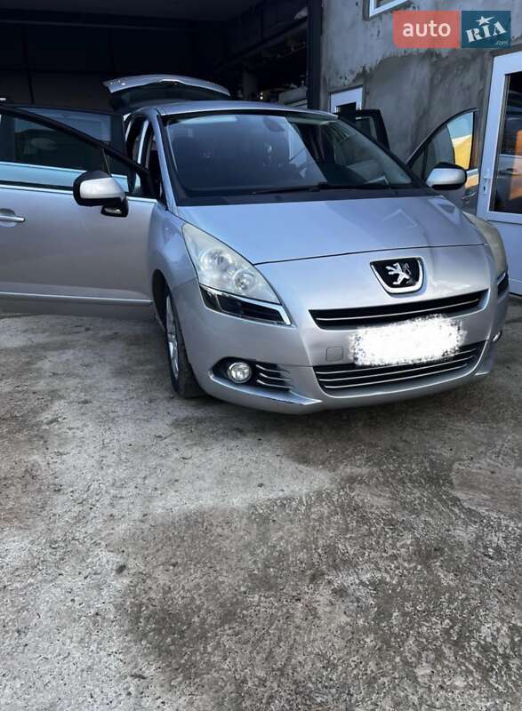 Мікровен Peugeot 5008 2010 в Чернівцях