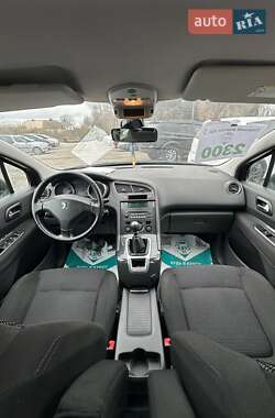 Микровэн Peugeot 5008 2010 в 