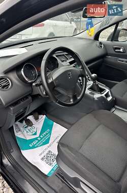 Микровэн Peugeot 5008 2010 в 