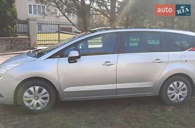 Микровэн Peugeot 5008 2010 в 