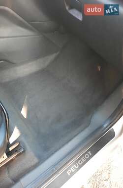 Микровэн Peugeot 5008 2010 в 