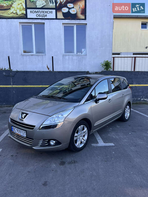 Мікровен Peugeot 5008 2010 в 
