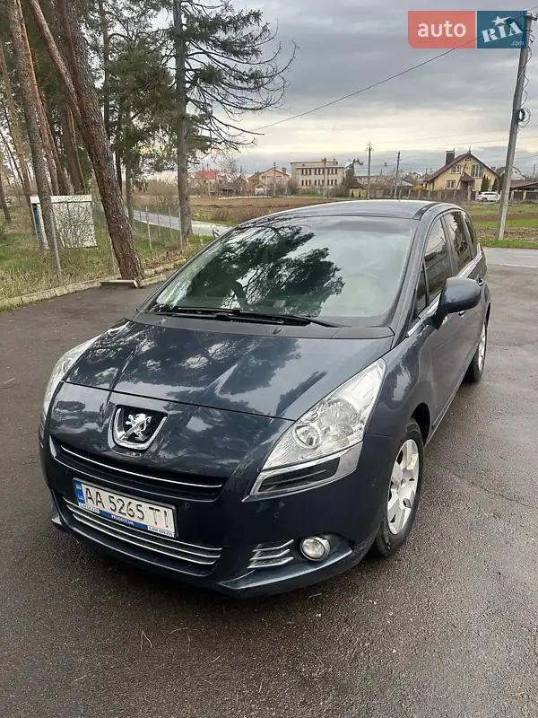 Peugeot 5008