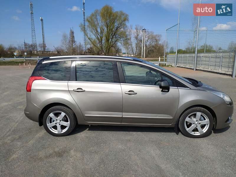 Микровэн Peugeot 5008 2010 в Киеве фото 4 Микровэн Peugeot 5008 2010 в Киеве