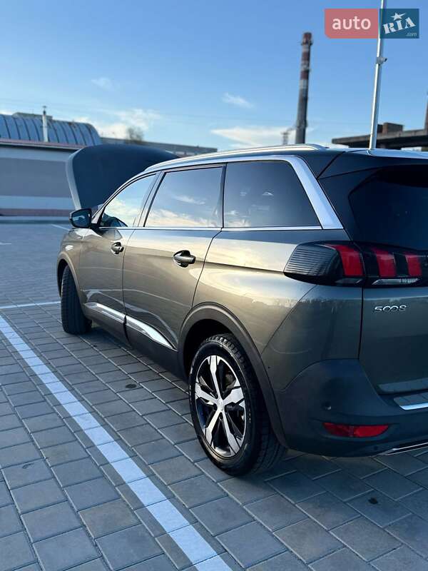 Позашляховик / Кросовер Peugeot 5008 2018 в Черкасах