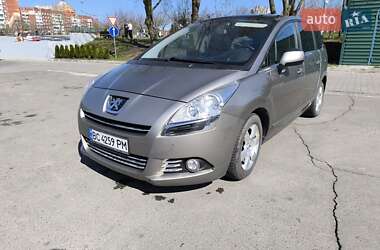 Микровэн Peugeot 5008 2013 в 