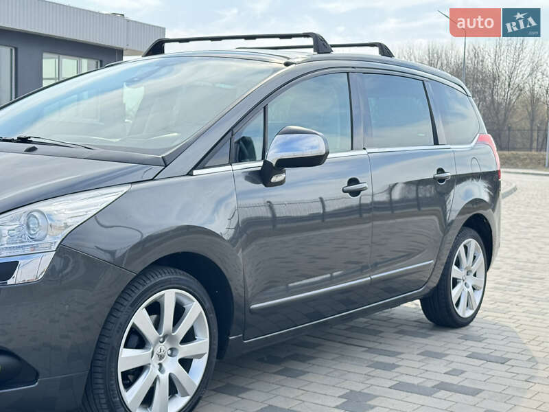 Микровэн Peugeot 5008 2011 в Ковеле