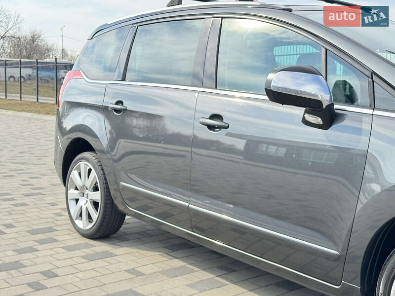 Микровэн Peugeot 5008 2011 в Ковеле